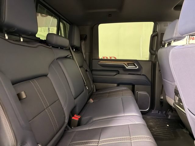 Used 2024 Chevrolet Silverado 2500 High Country w/ High Country Premium Package AWD/4WD image 18