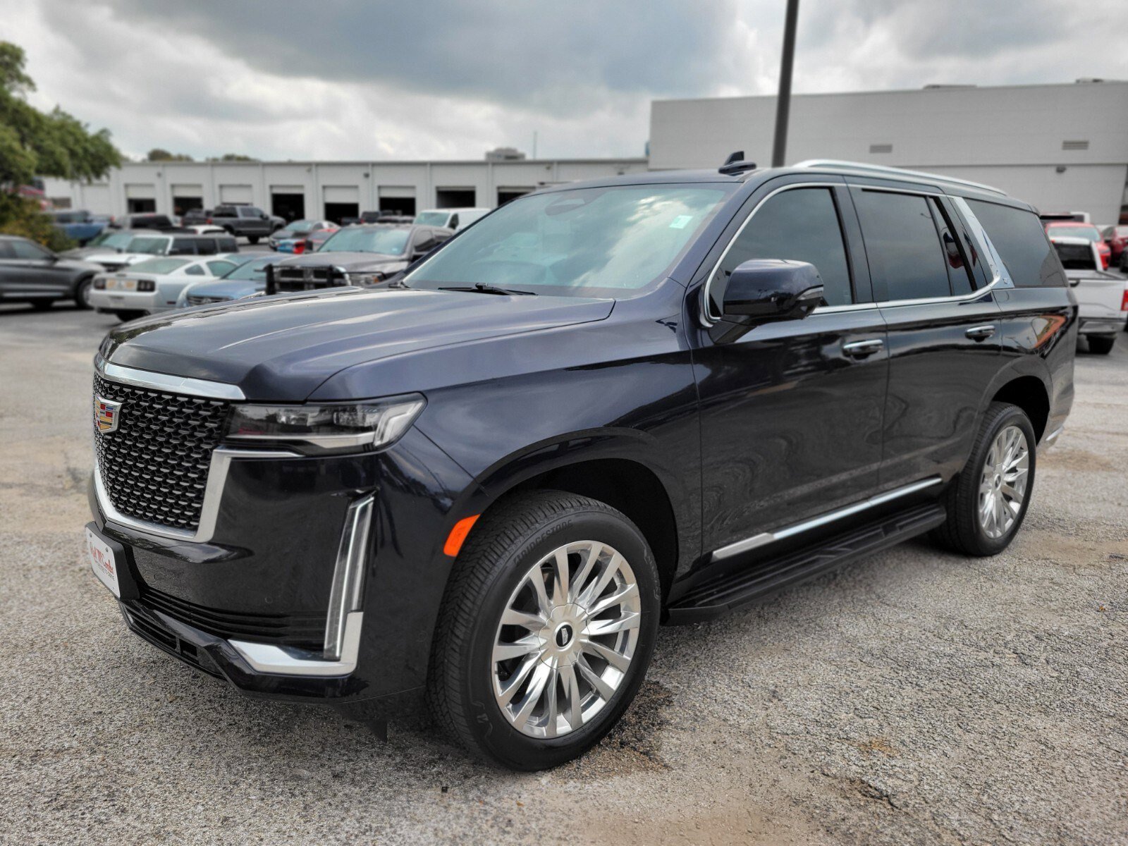 Used 2022 Cadillac Escalade Premium Luxury image 8