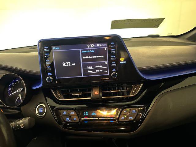 Used 2020 Toyota C-HR XLE FWD image 23