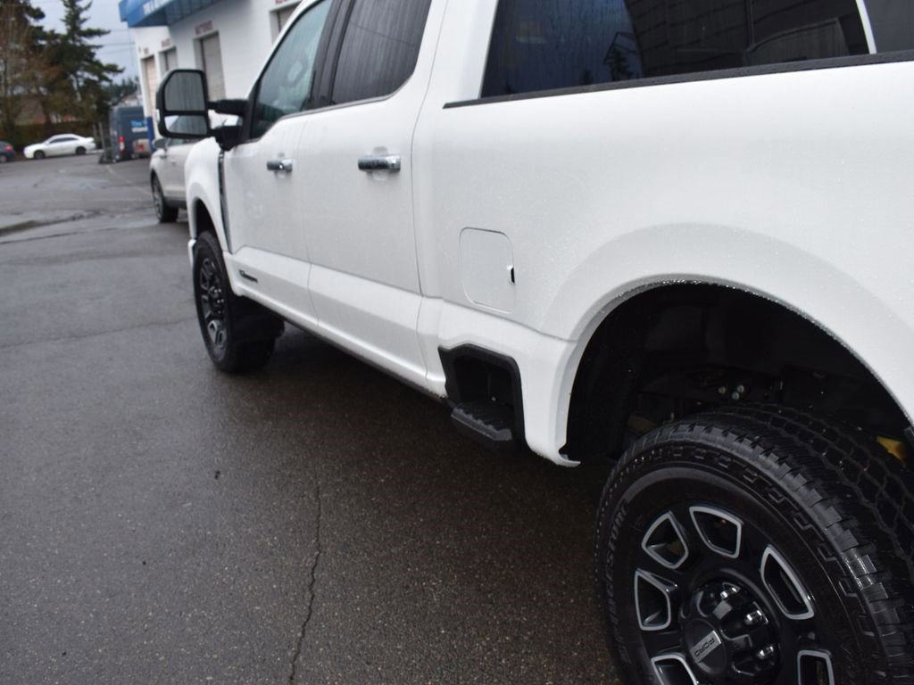 Certified 2024 Ford F350 Platinum image 3