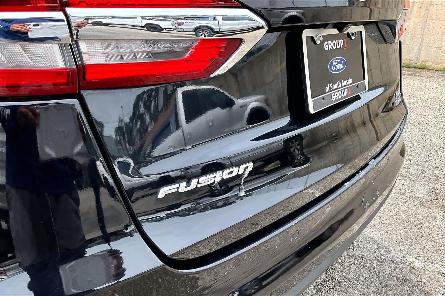 Certified 2019 Ford Fusion SE FWD image 10
