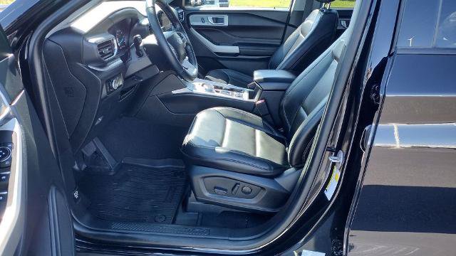 Certified 2023 Ford Explorer XLT w/ Equipment Group 202A AWD/4WD image 10