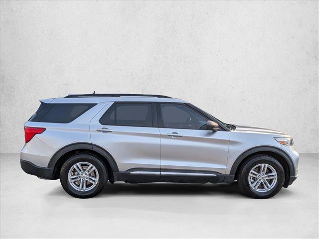 Certified 2020 Ford Explorer XLT RWD image 4