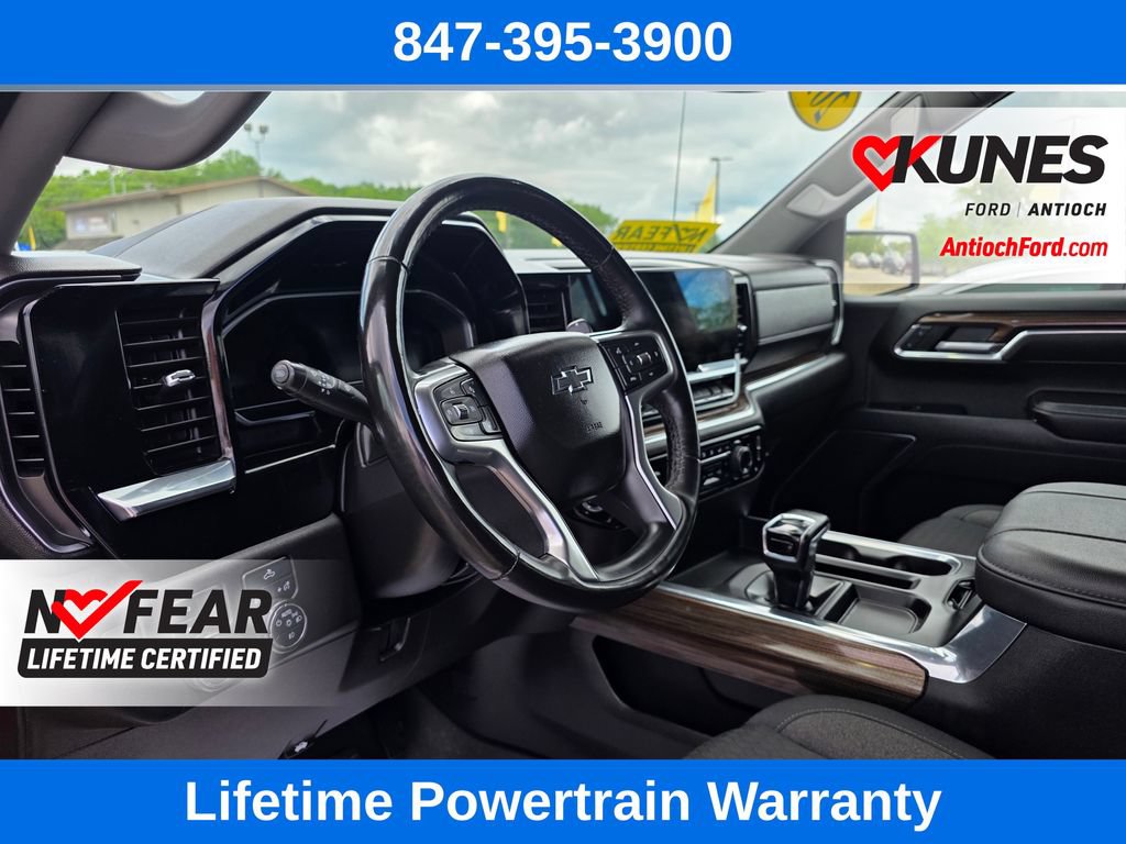 Used 2024 Chevrolet Silverado 1500 RST w/ Z71 Off-Road Package AWD/4WD image 18