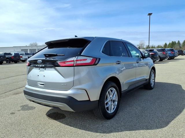 Certified 2023 Ford Edge SEL w/ Convenience Package AWD/4WD image 4