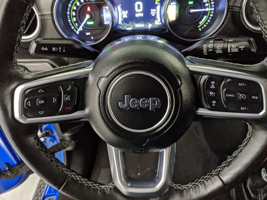 Used 2021 Jeep Wrangler Unlimited Sahara w/ Cold Weather Group image 11