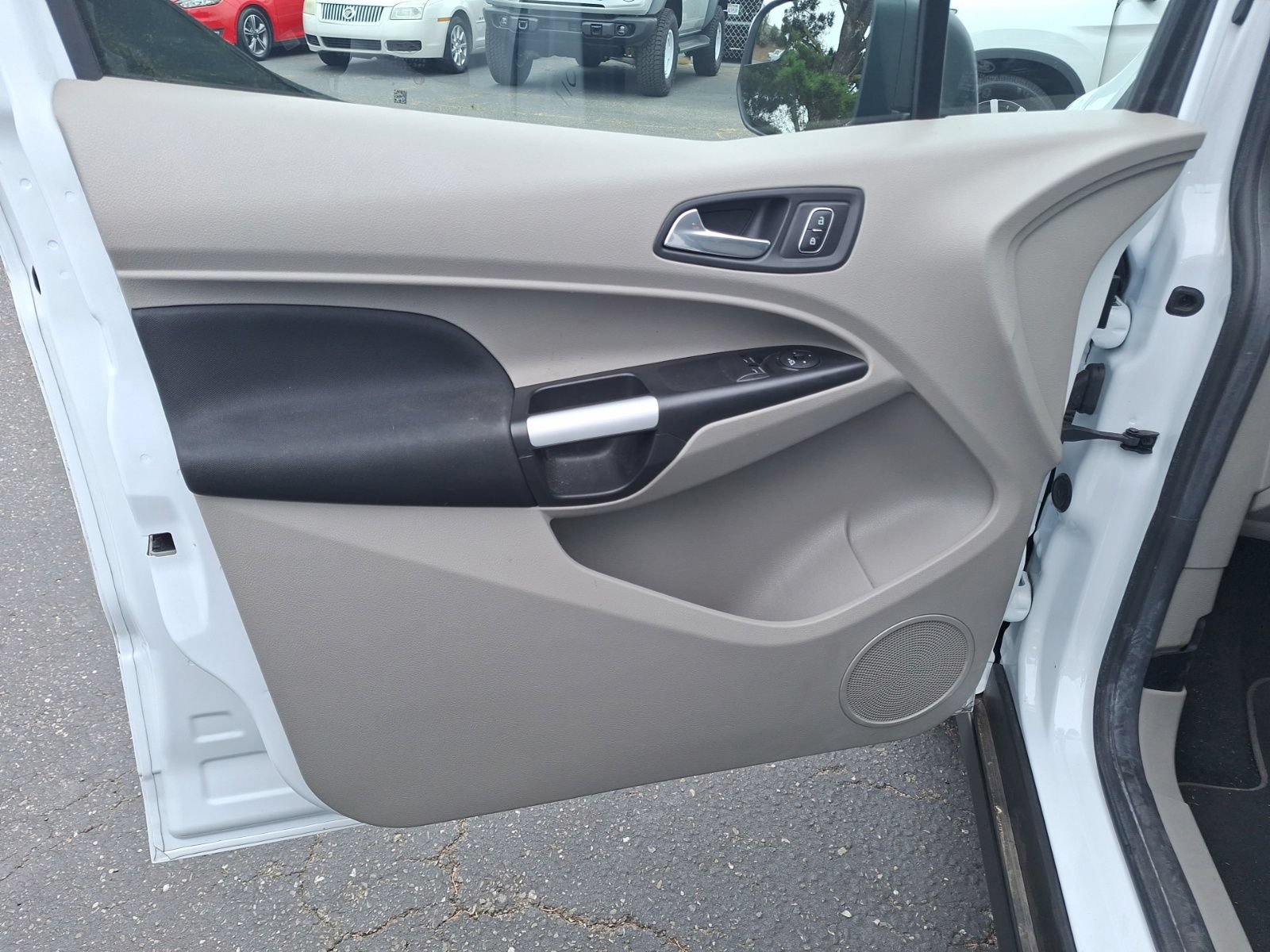Certified 2020 Ford Transit Connect XLT FWD image 12