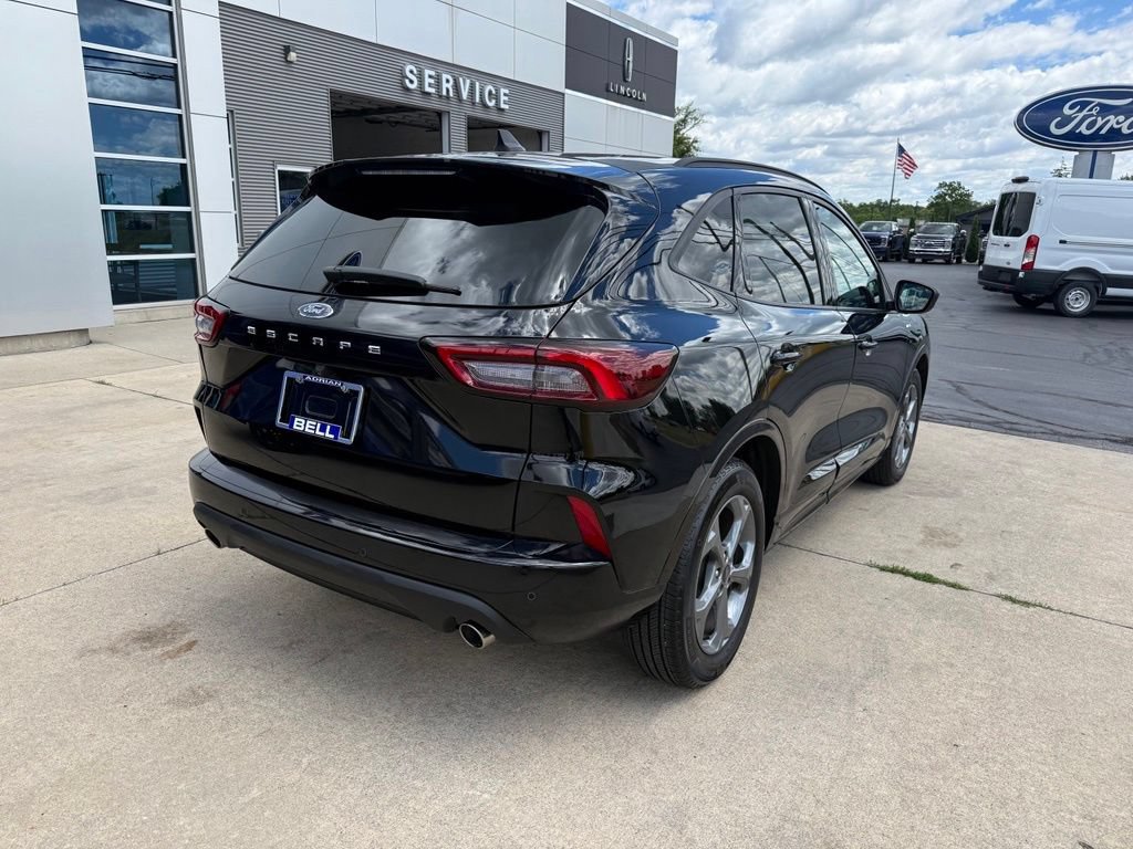 Certified 2023 Ford Escape ST-Line w/ Tech Pack #1 FWD image 7
