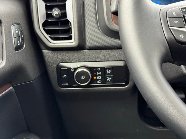 Certified 2025 Ford Bronco Sport Outer Banks w/ Outer Banks Tech Package+ AWD/4WD image 37