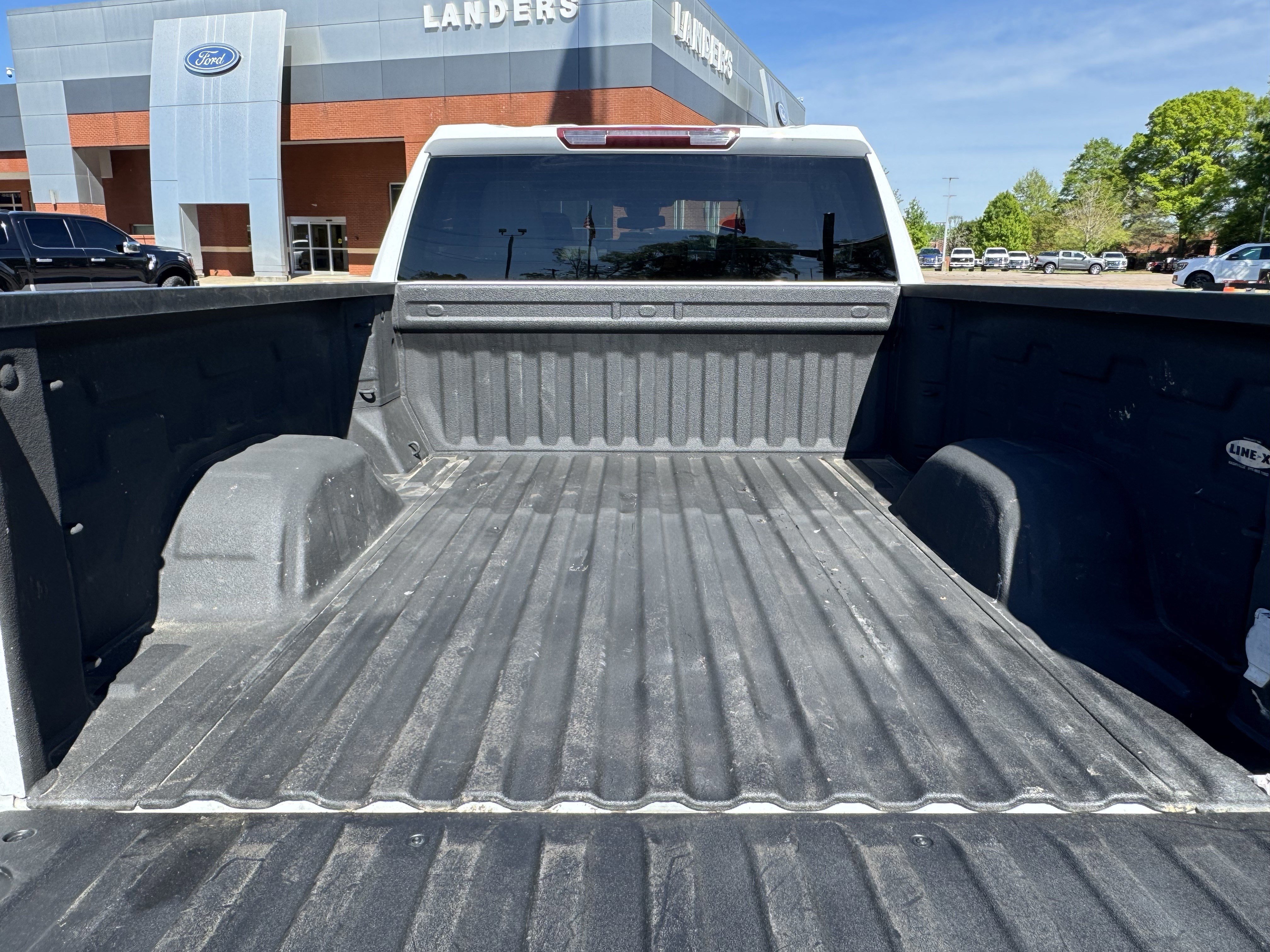 Used 2022 Chevrolet Silverado 1500 Custom image 13