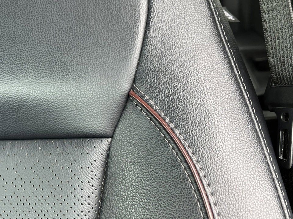 Certified 2023 Ford F150 Lariat w/ Equipment Group 502A High image 21