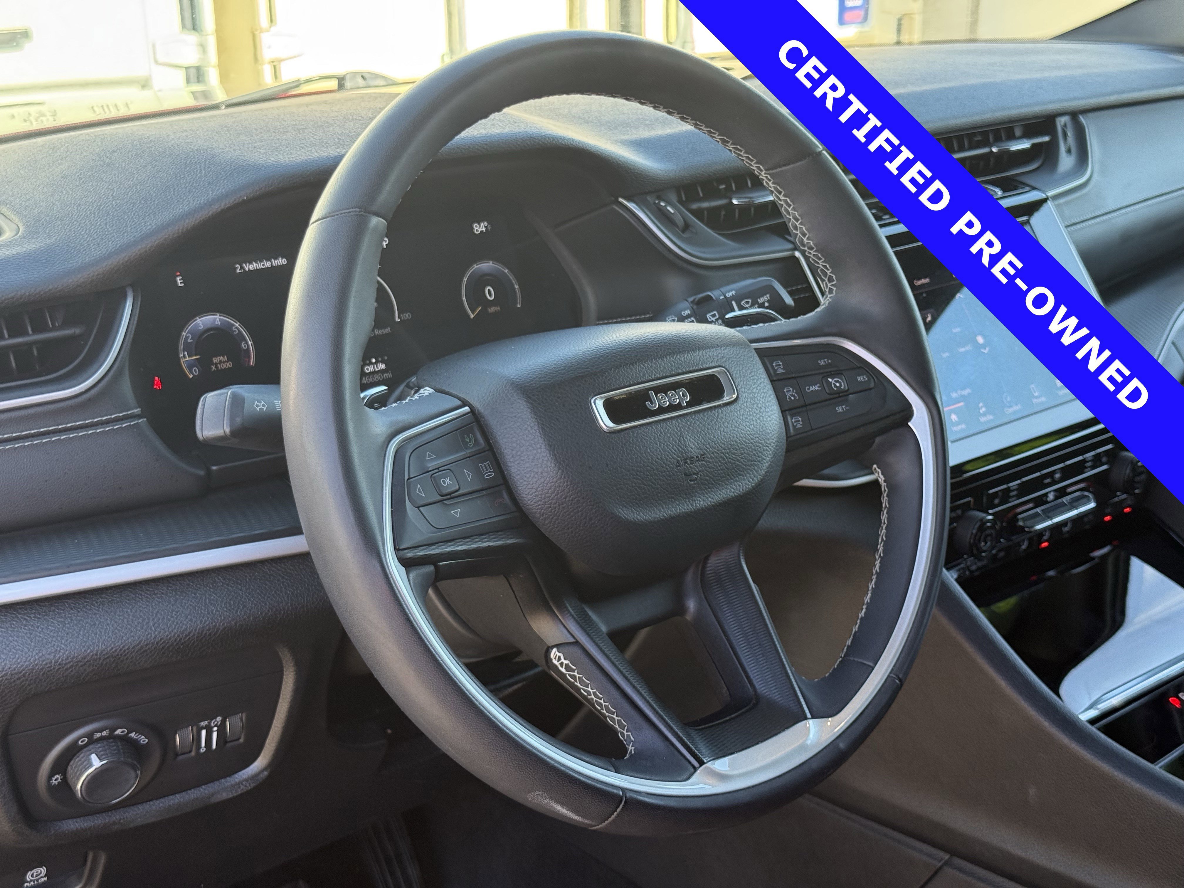 Used 2023 Jeep Grand Cherokee L Laredo image 24