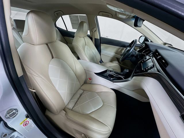 Used 2018 Toyota Camry L image 28