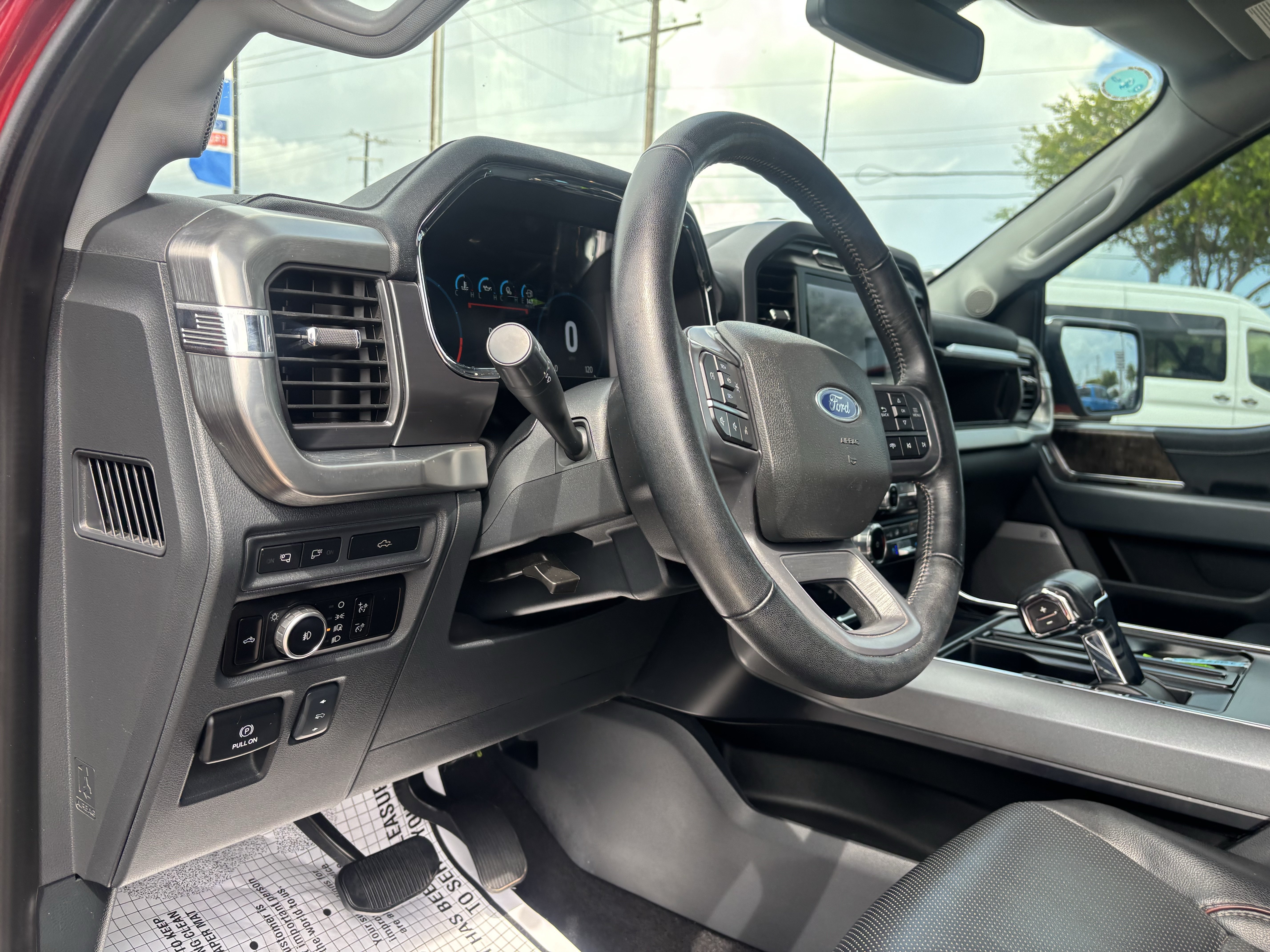 Certified 2023 Ford F150 Lariat w/ Trailer Tow Package AWD/4WD image 12