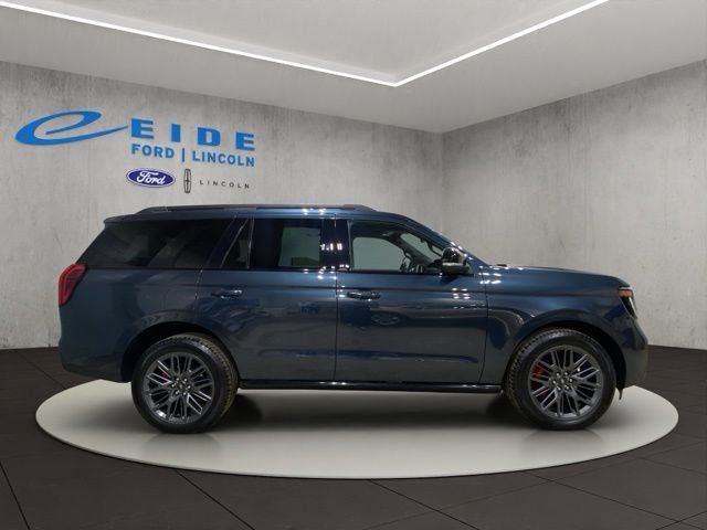 Certified 2025 Ford Expedition Platinum w/ Stealth Performance Package AWD/4WD image 7