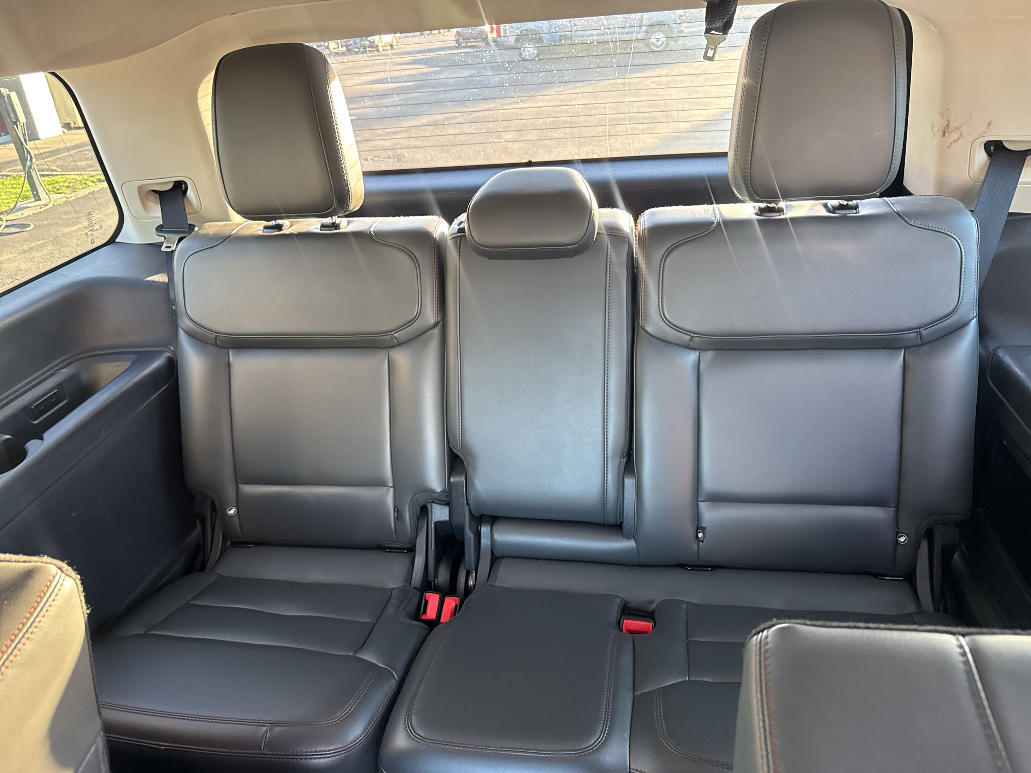Certified 2025 Ford Expedition Active AWD/4WD image 11
