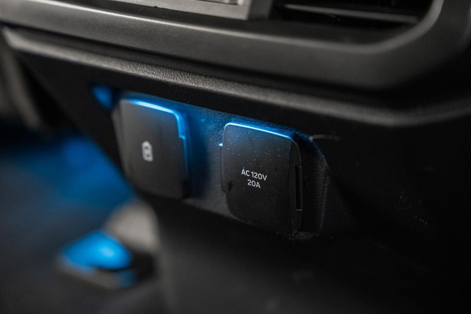 Certified 2024 Ford F150 Lariat w/ Equipment Group 502A High image 43