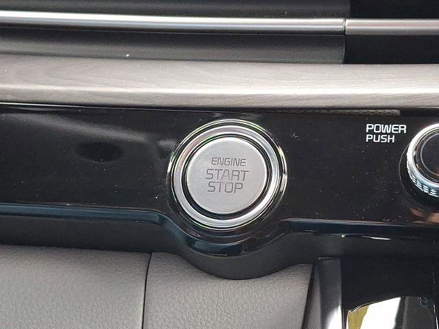 Used 2024 Kia Carnival SX image 23