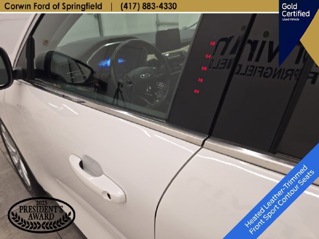 Certified 2022 Ford Escape Titanium w/ Titanium Elite Package AWD/4WD image 21