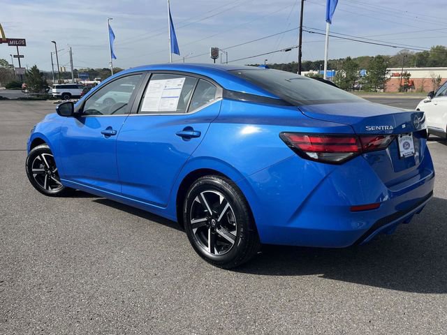 Used 2025 Nissan Sentra SV image 4