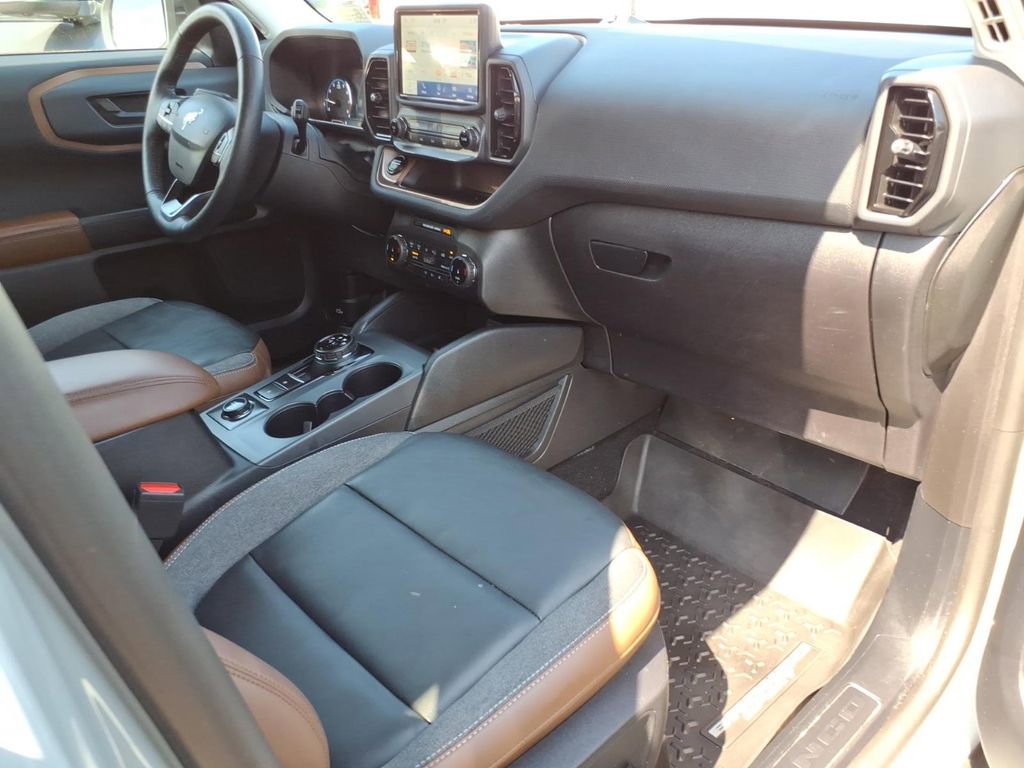 Certified 2023 Ford Bronco Sport Outer Banks w/ Tech Package AWD/4WD image 7