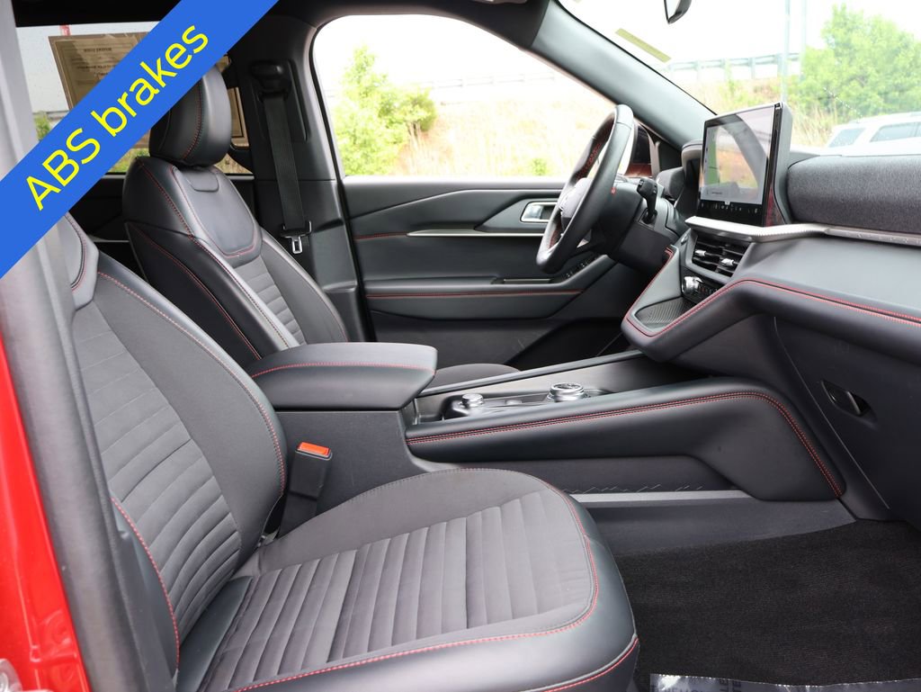 Certified 2025 Ford Explorer ST-Line AWD/4WD image 9