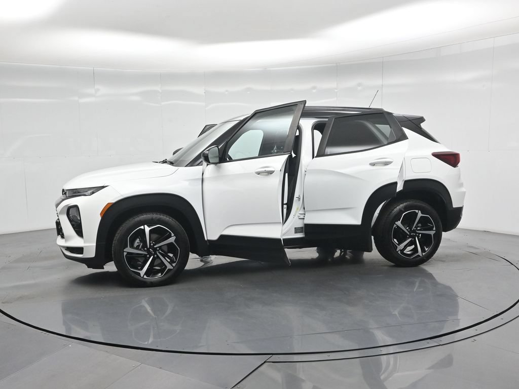 Used 2021 Chevrolet TrailBlazer RS FWD image 33