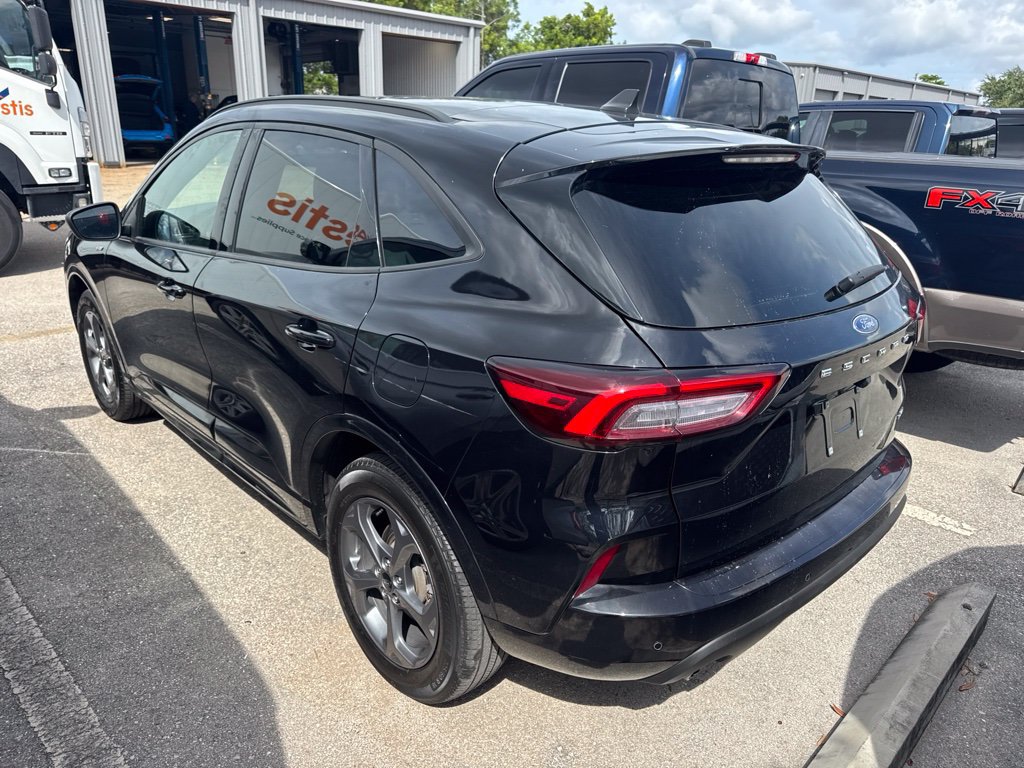 Certified 2024 Ford Escape ST-Line w/ Tech Pack #1 AWD/4WD image 3