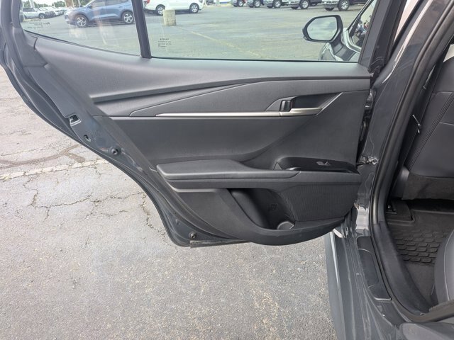 Used 2025 Toyota Camry SE FWD image 25