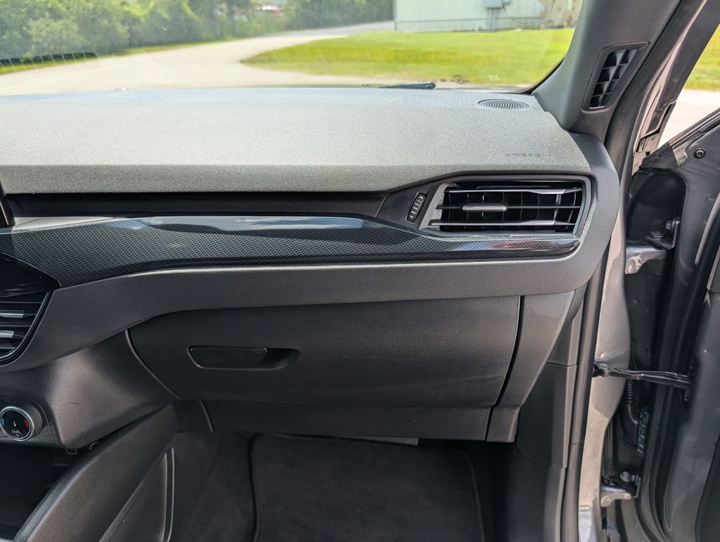 Certified 2025 Ford Escape ST-Line FWD image 23