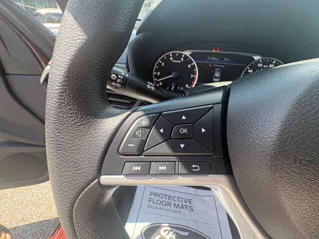 Used 2025 Nissan Altima 2.5 SV FWD image 16