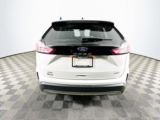 Certified 2022 Ford Edge SEL w/ Convenience Package image 4