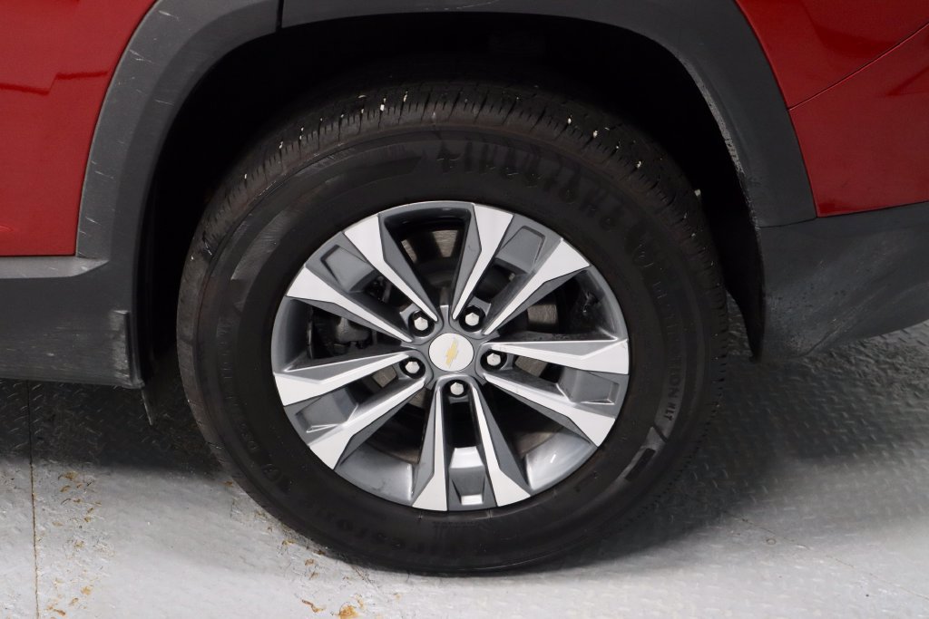 Used 2025 Chevrolet Equinox LT w/ Convenience Package II FWD image 19
