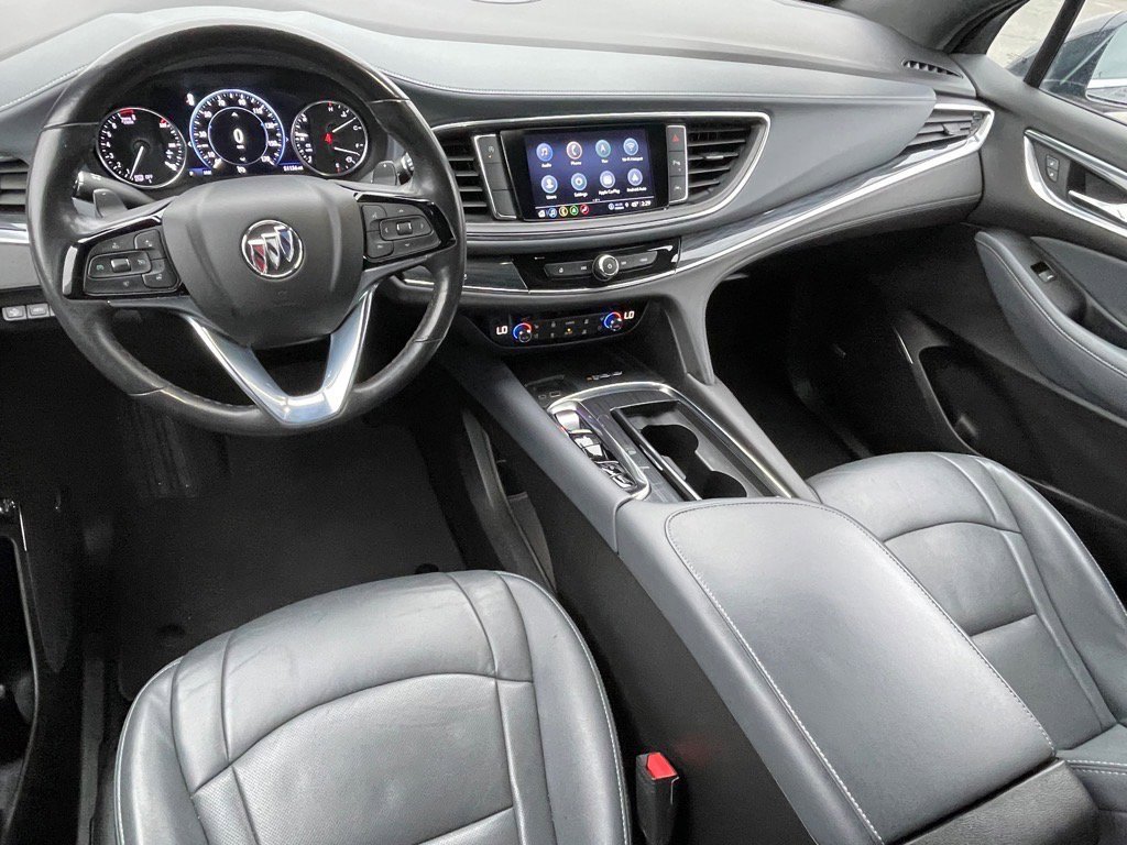 Used 2024 Buick Enclave Premium image 15