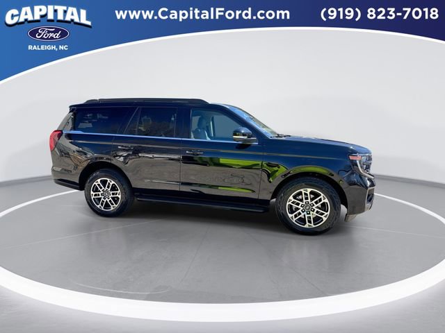 Certified 2025 Ford Expedition Active image 9