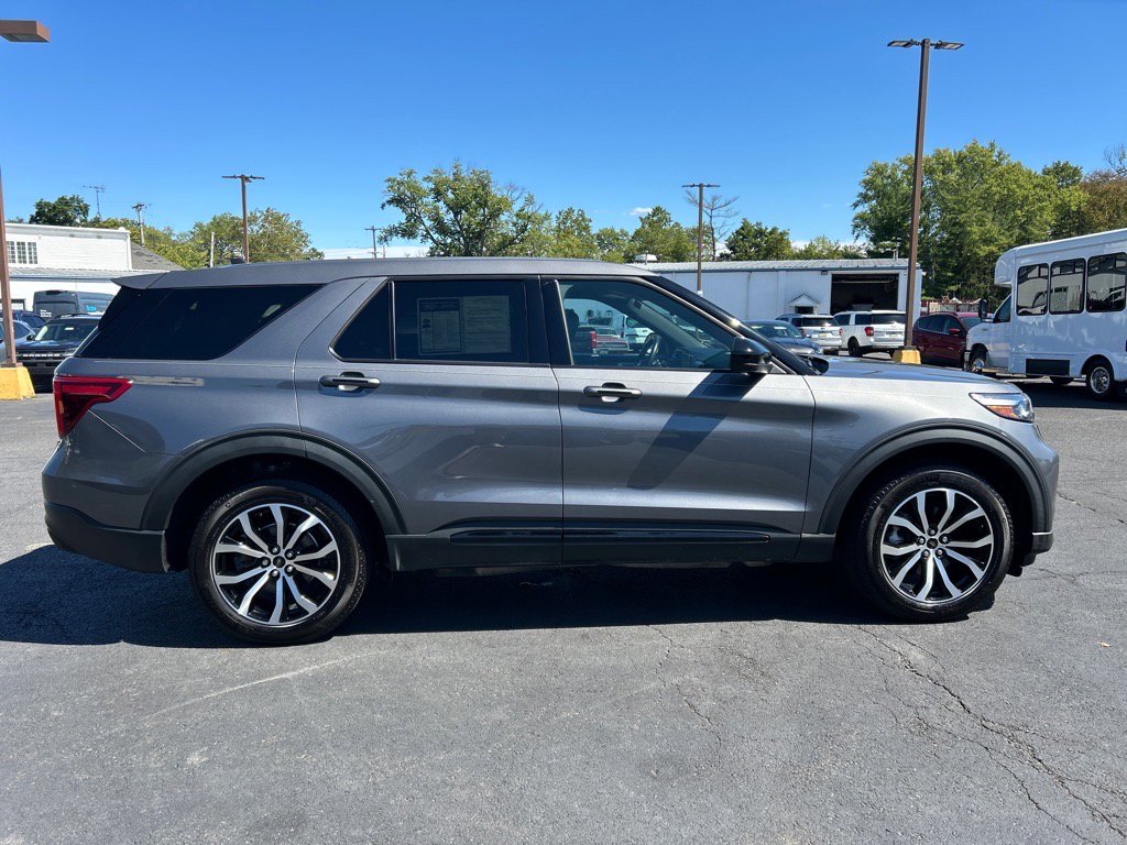Certified 2022 Ford Explorer ST image 18
