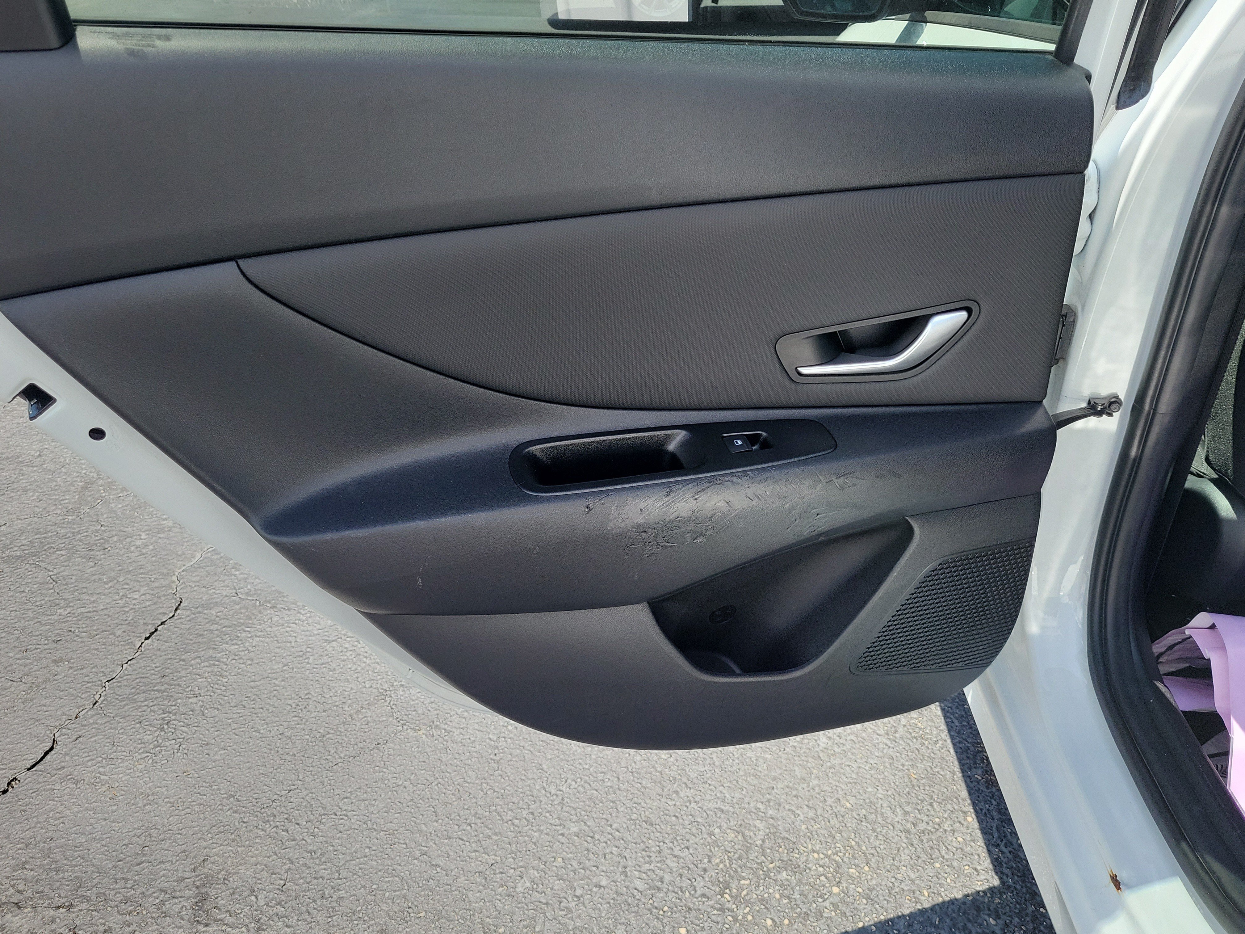 Used 2022 Hyundai Elantra SEL w/ Convenience Package FWD image 10