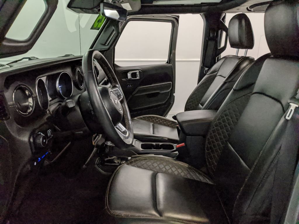 Used 2023 Jeep Wrangler Unlimited Sahara image 19