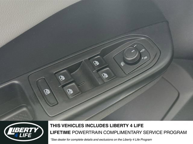 Used 2022 Volkswagen Taos SE image 17