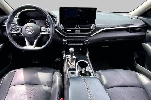 Used 2024 Nissan Altima 2.5 SR w/ SR Premium Package AWD/4WD image 16