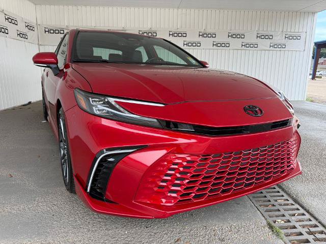 Used 2025 Toyota Camry XSE FWD image 1