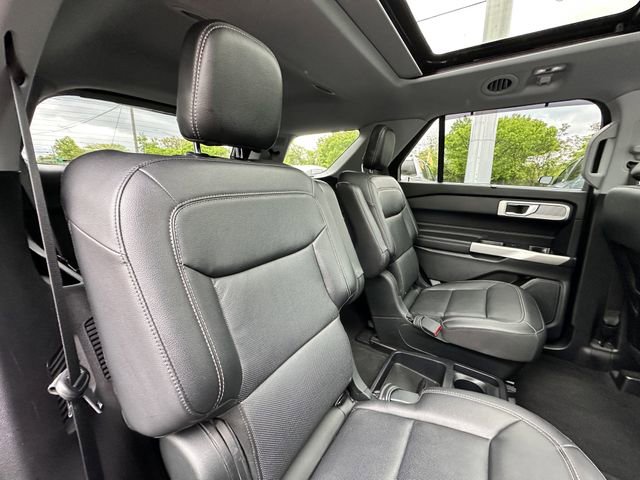 Certified 2021 Ford Explorer Limited w/ Equipment Group 301A AWD/4WD image 38