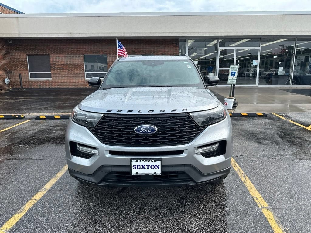 Certified 2023 Ford Explorer ST-Line w/ Class IV Trailer Tow Package AWD/4WD image 2