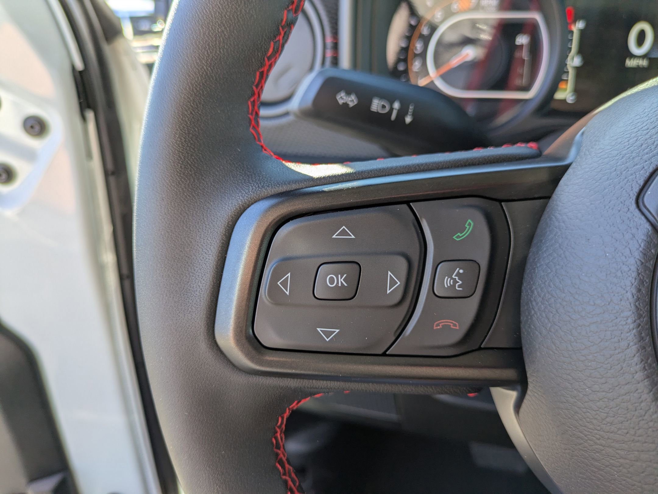 Used 2024 Jeep Wrangler Unlimited Rubicon w/ Capability Package image 19