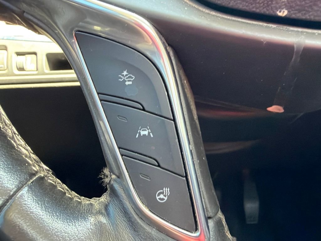 Used 2018 Cadillac XT5 Premium Luxury AWD/4WD image 16