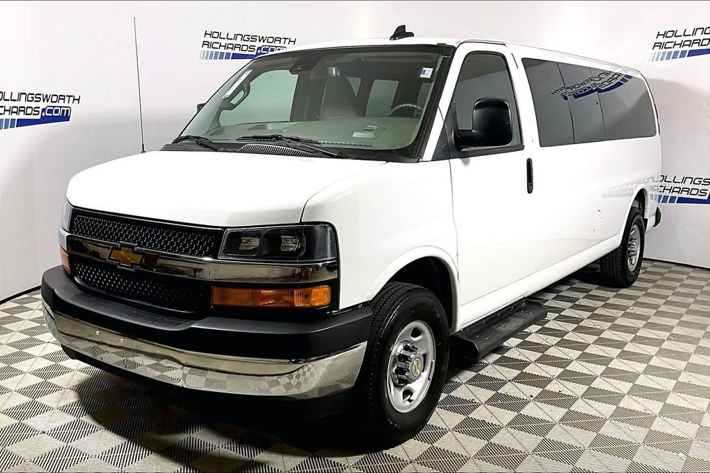 Used 2025 Chevrolet Express 3500 LT w/ LT Preferred Equipment Group