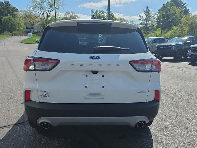 Certified 2022 Ford Escape SEL w/ Technology Package AWD/4WD image 6