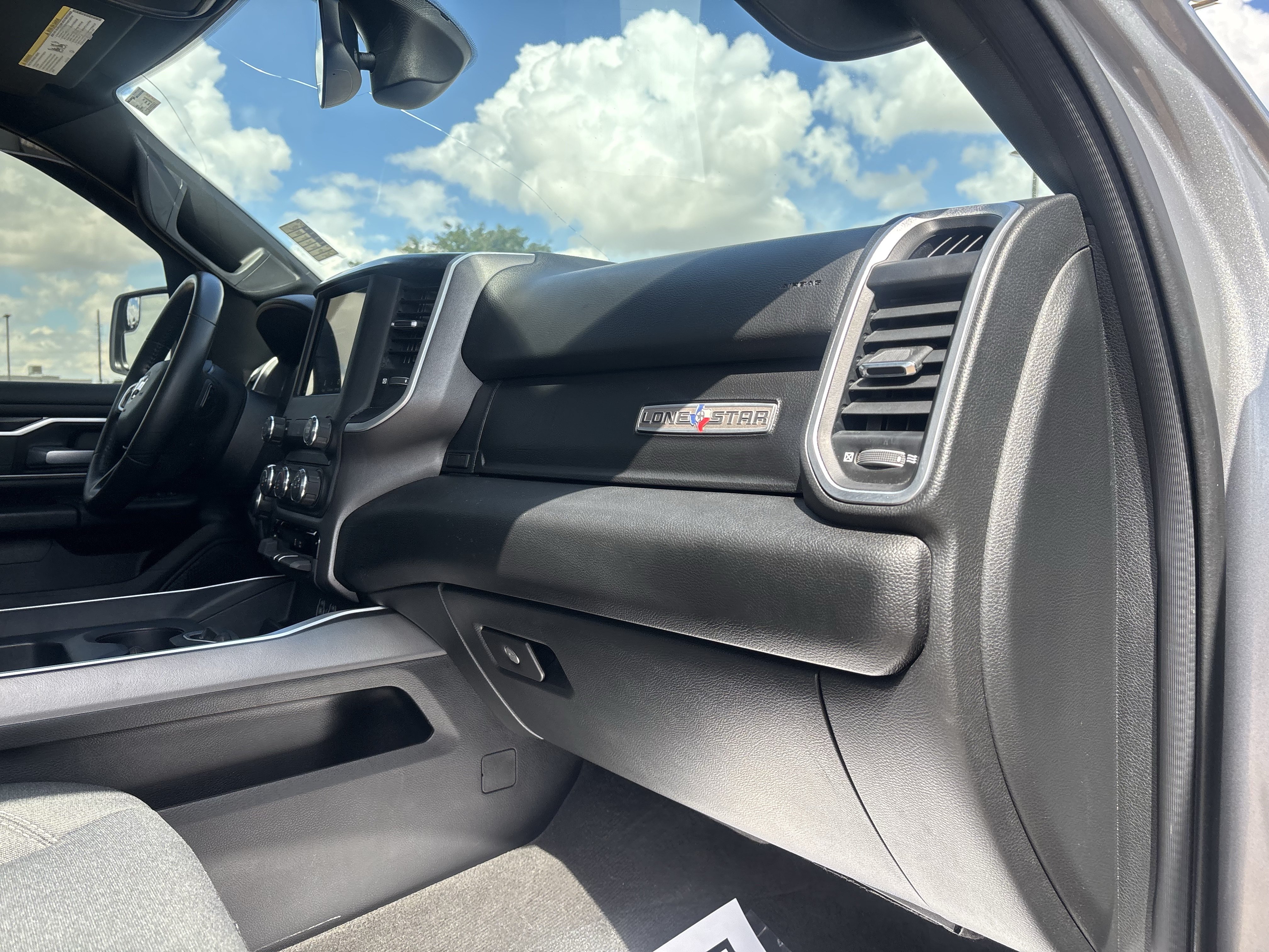 Used 2021 RAM 1500 Lone Star AWD/4WD image 33