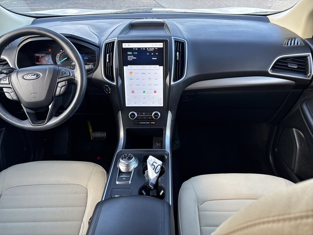 Certified 2024 Ford Edge SE image 10