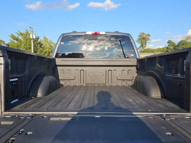 Certified 2025 Ford F150 Platinum w/ Equipment Group 702A High AWD/4WD image 13